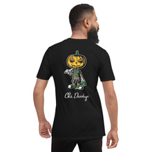 Load image into Gallery viewer, Ché Tricks Unisex black T-shirt
